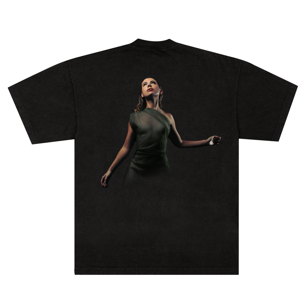 Black Tee