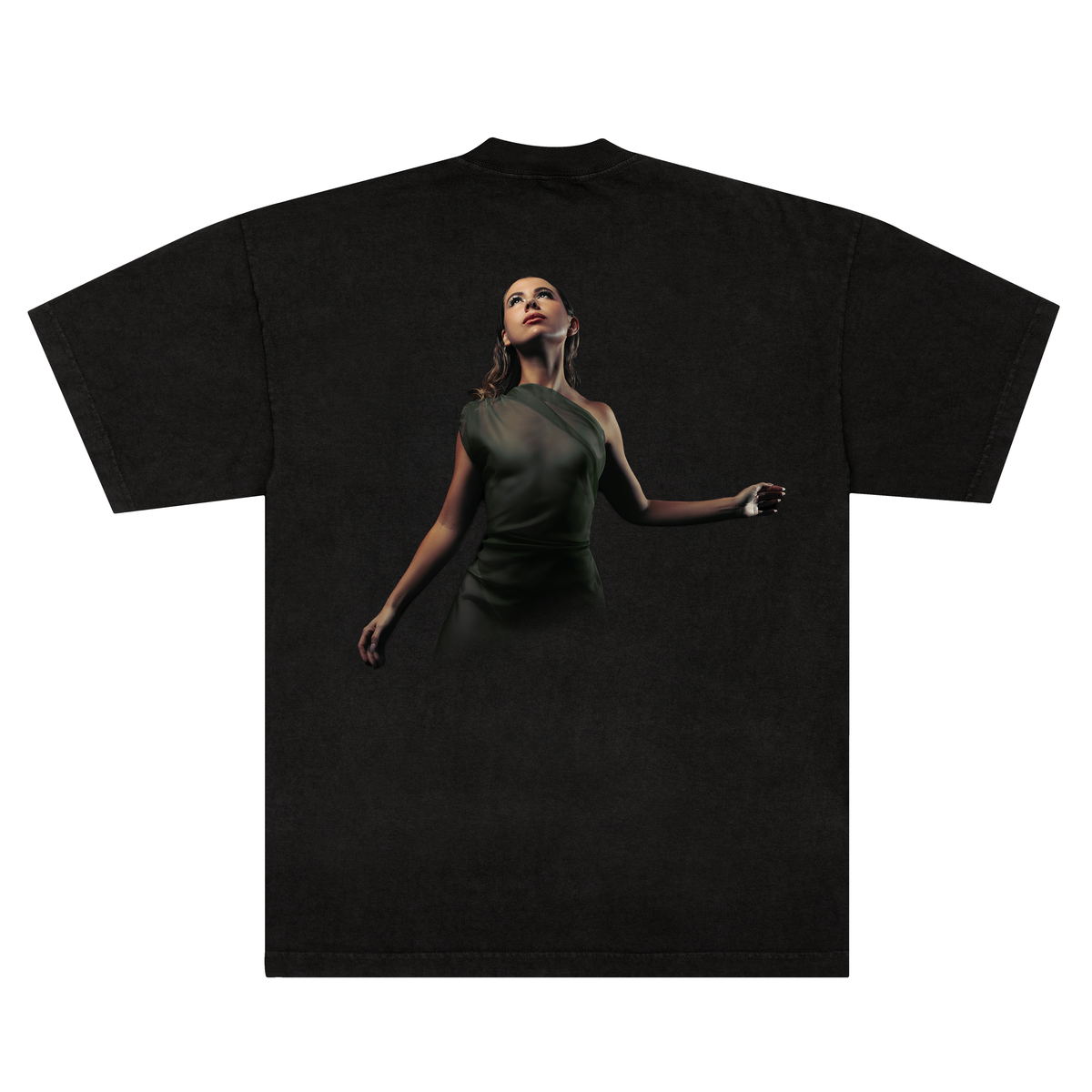 Black Tee